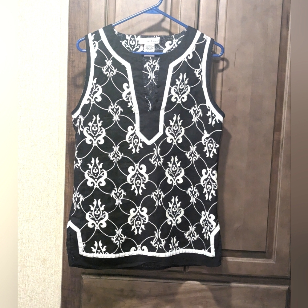 Lucy & Laurel. Linen Rayon Blend. Black and White Sleeveless Tank Top. Size L.